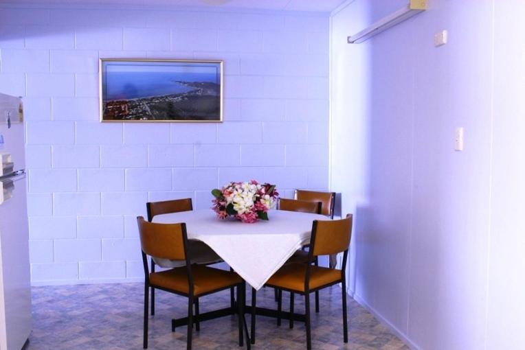 Aparthotel Sky View Units Bowen Chambre photo