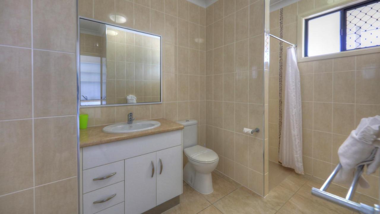 Aparthotel Sky View Units Bowen Extérieur photo